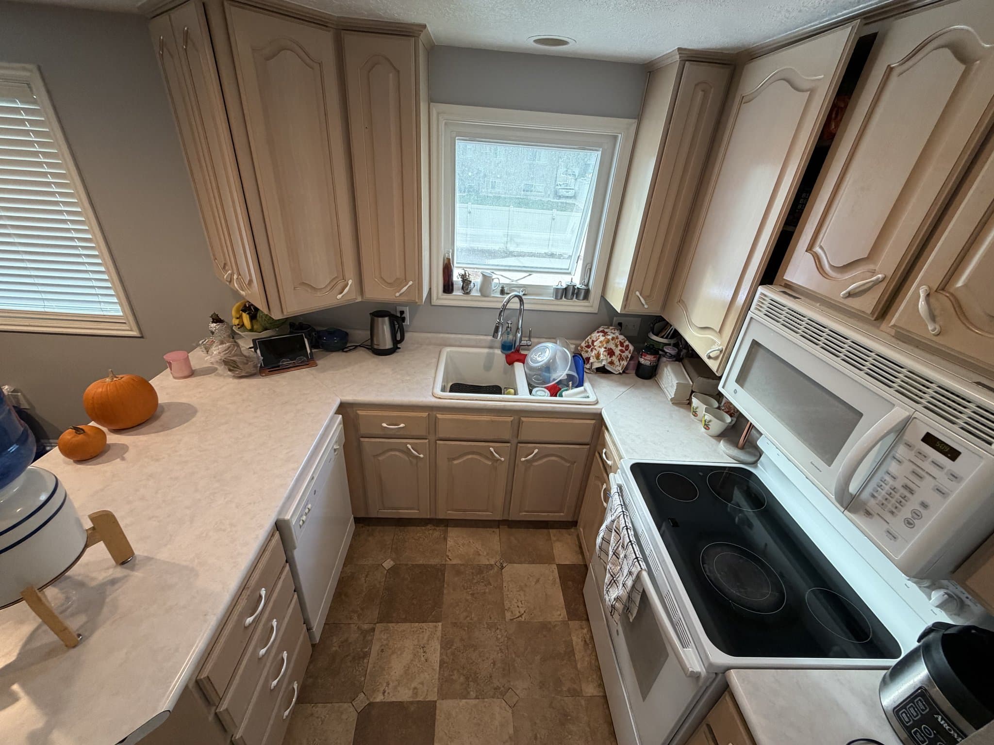 Taylorsville House: 6132 S Sierra Grande Dr