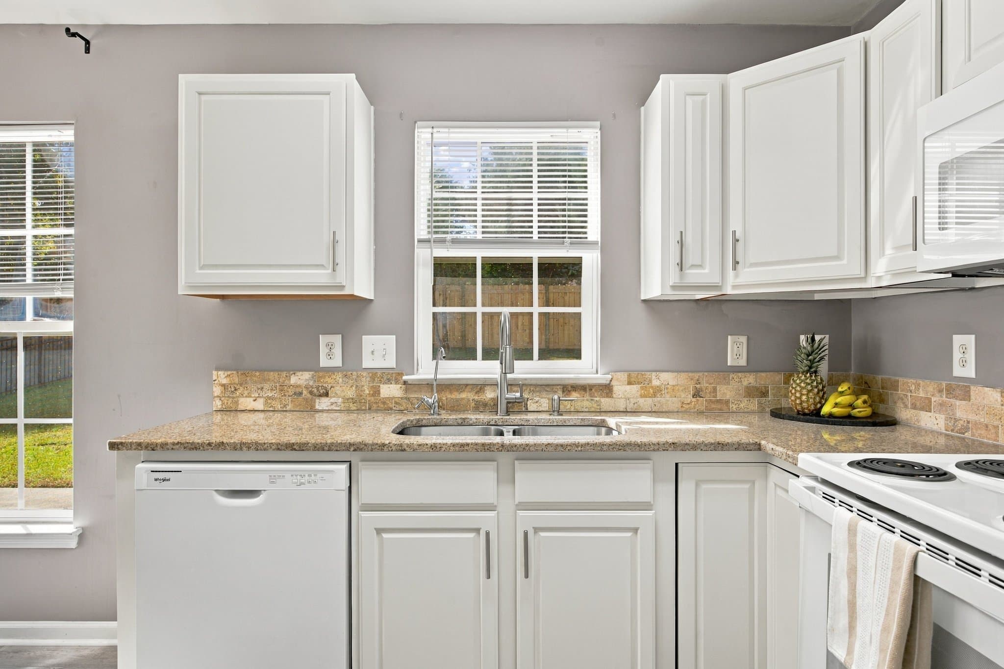 Concord House: 1017 Meadowbrook Ln SW