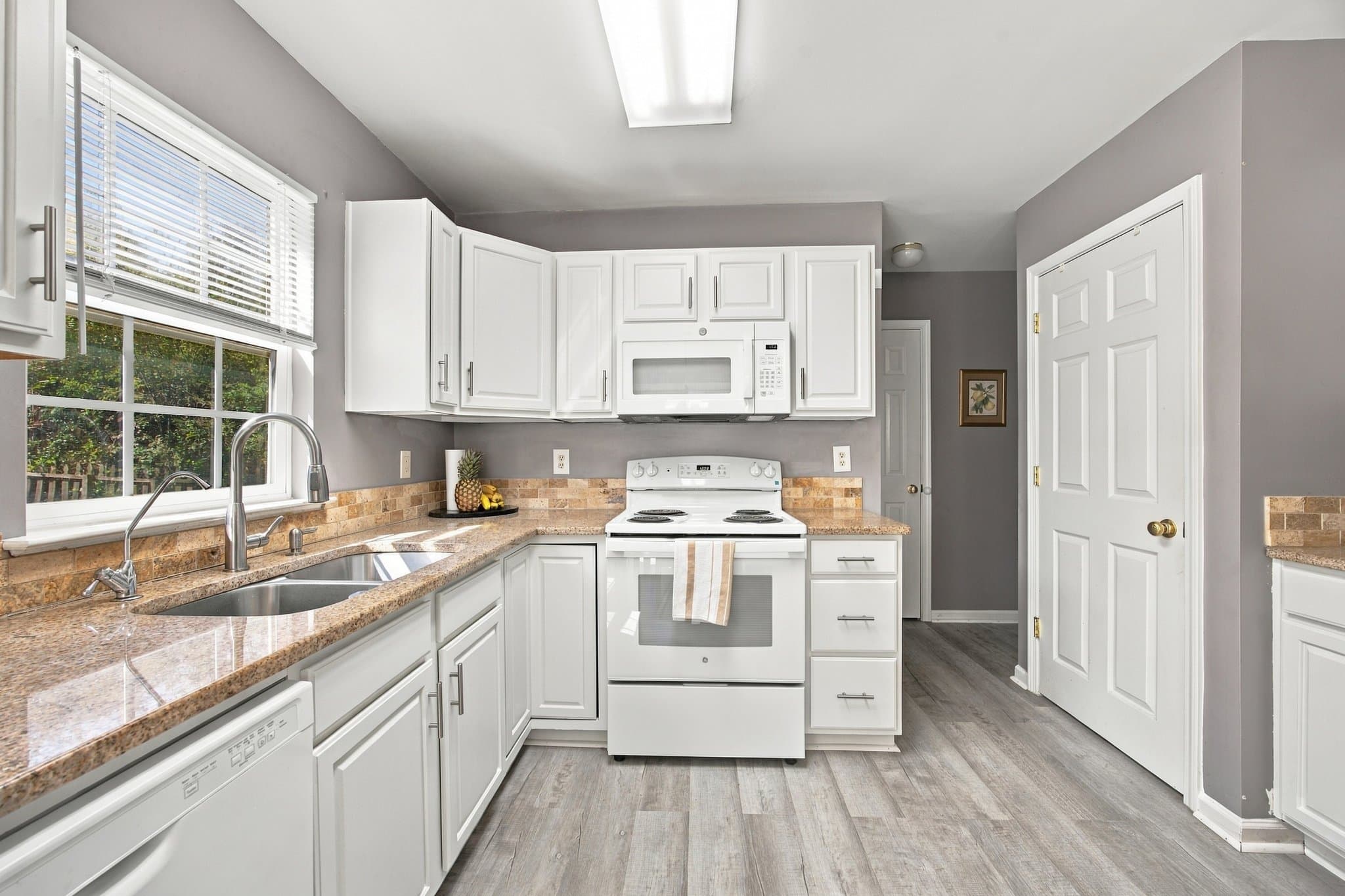Concord House: 1017 Meadowbrook Ln SW
