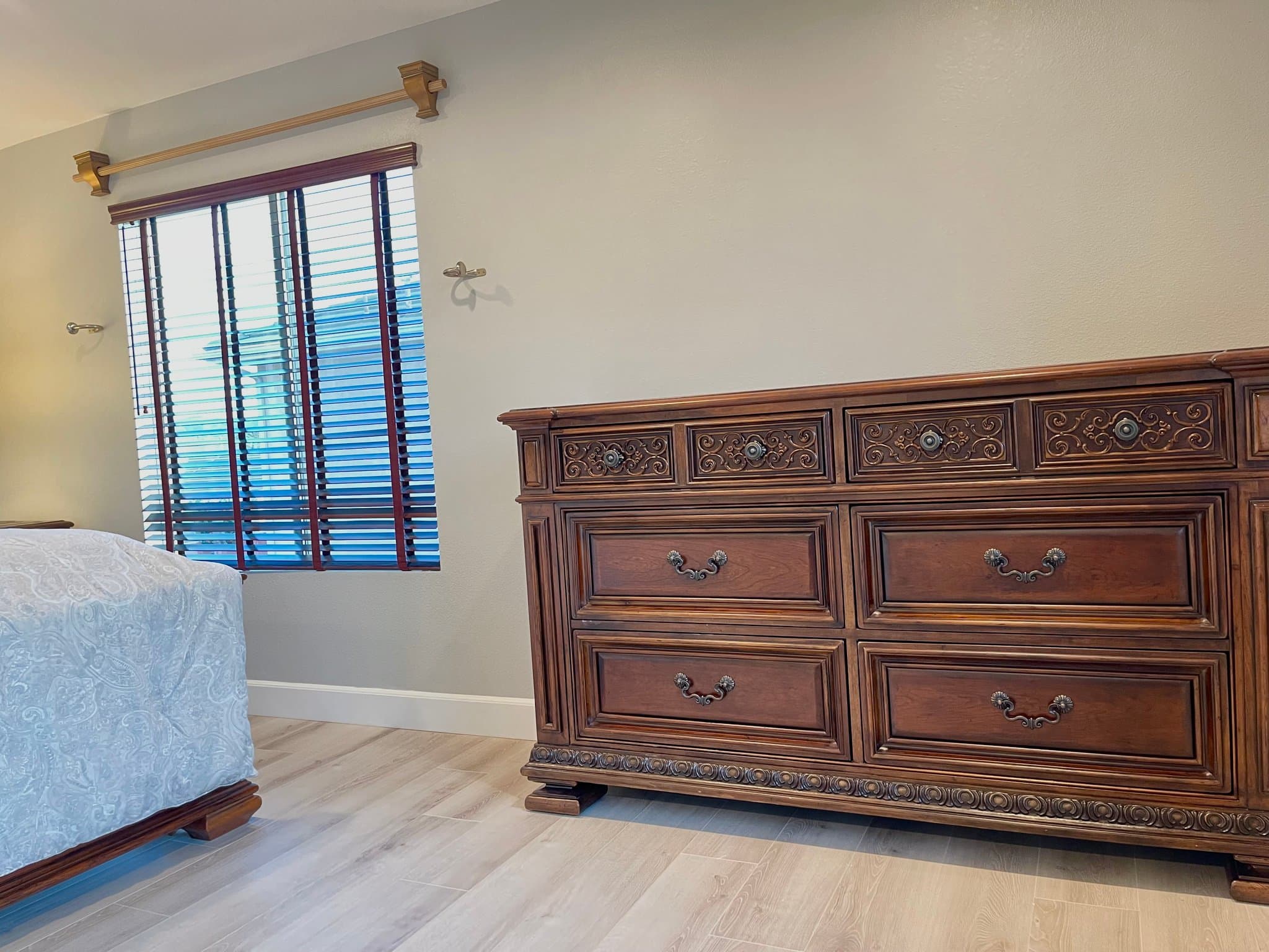 Mira Loma House: 7134 Riverboat Dr