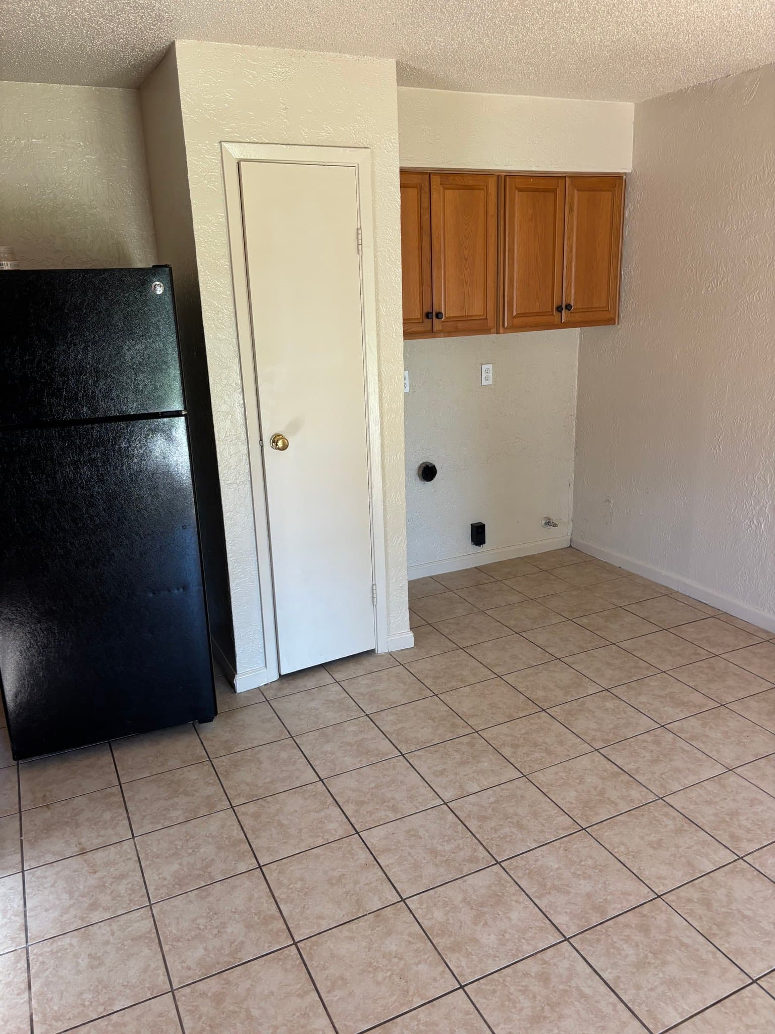 Angleton House: 1316 Hospital Dr