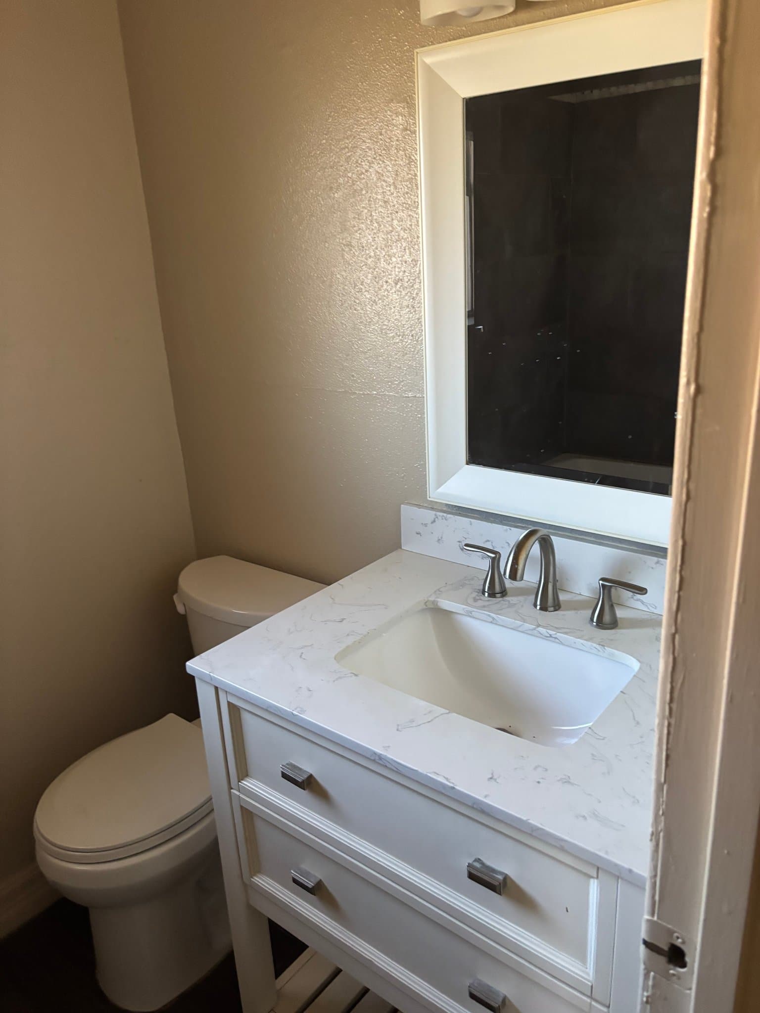 Angleton House: 1316 Hospital Dr