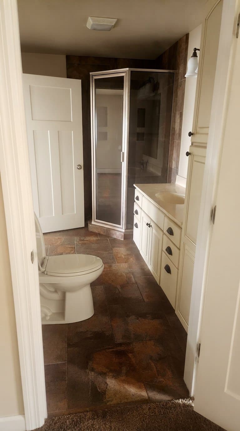 Portage House: W10378 Shanks Rd