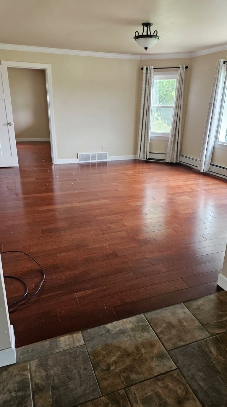 Portage House: W10378 Shanks Rd