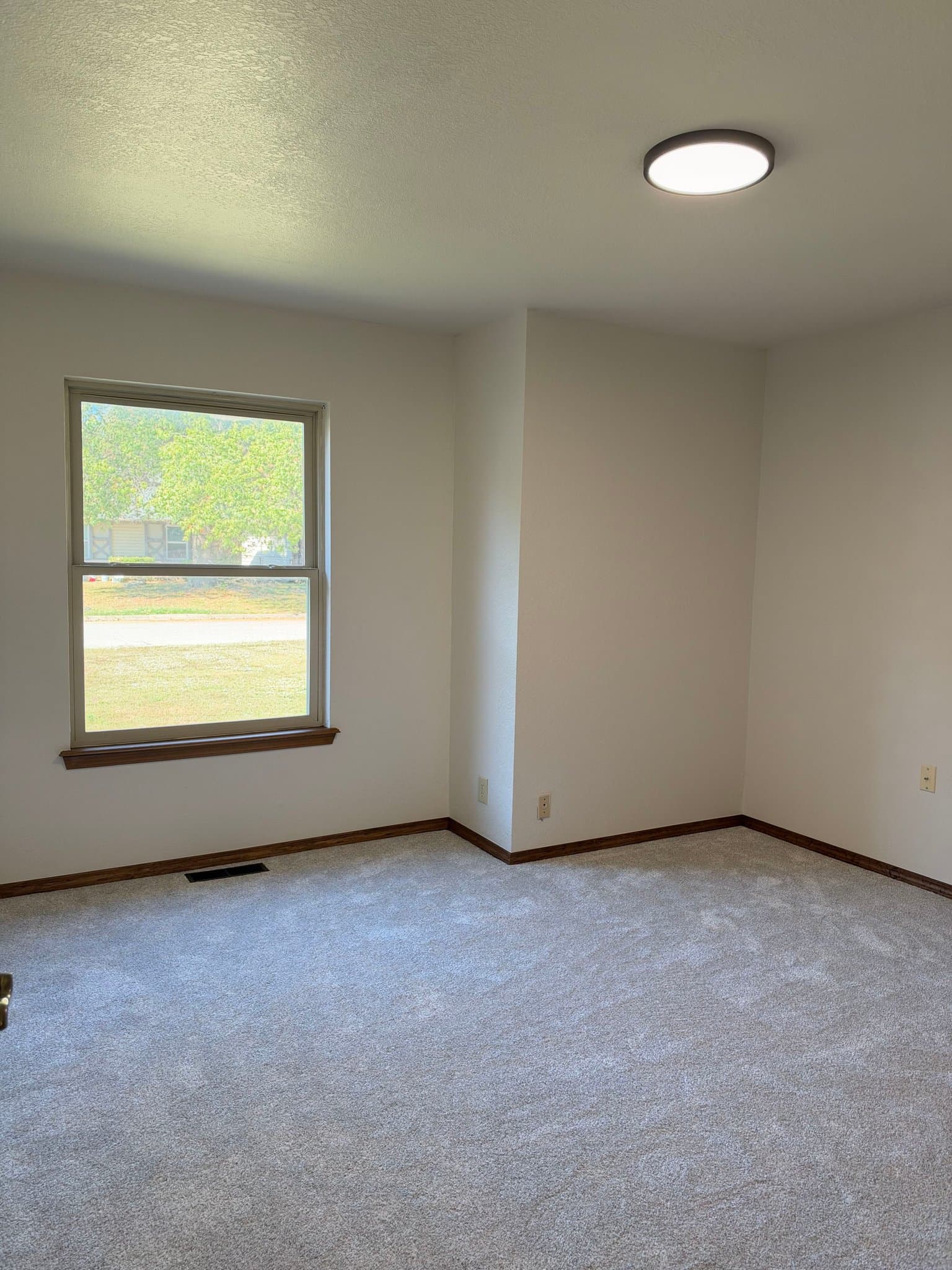 Tulsa House: 2950 W 66th St