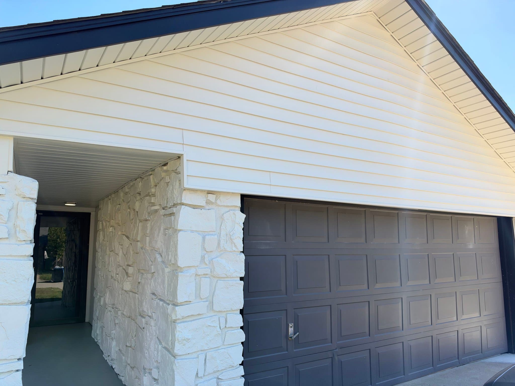 Tulsa House: 2950 W 66th St