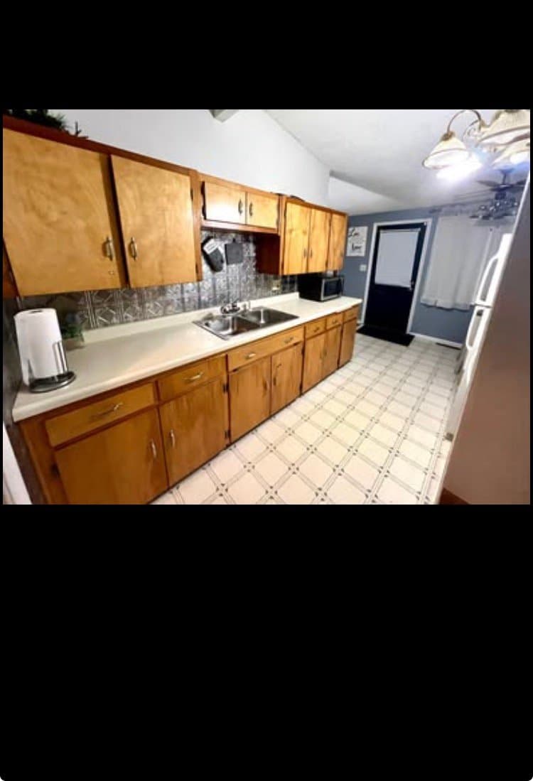 Saint Paul House: 1964 Nokomis Ave