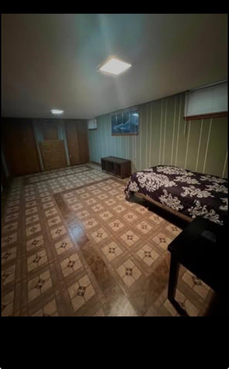 Saint Paul House: 1964 Nokomis Ave