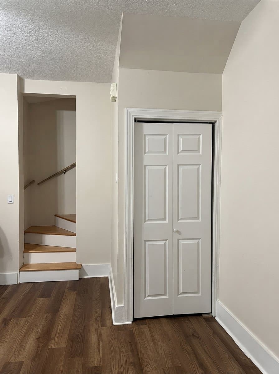 Boston Apartment: 2 Maple St
