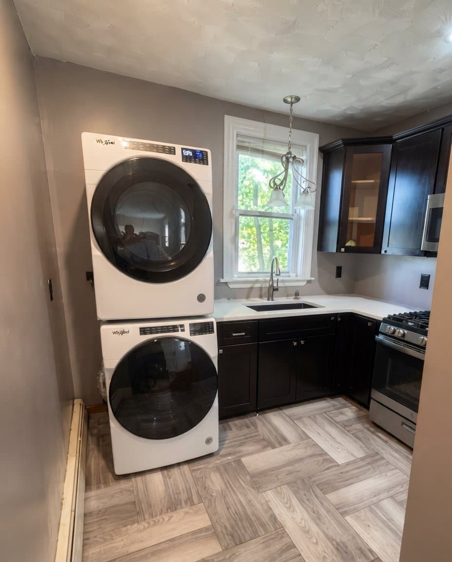 Boston Apartment: 2 Maple St