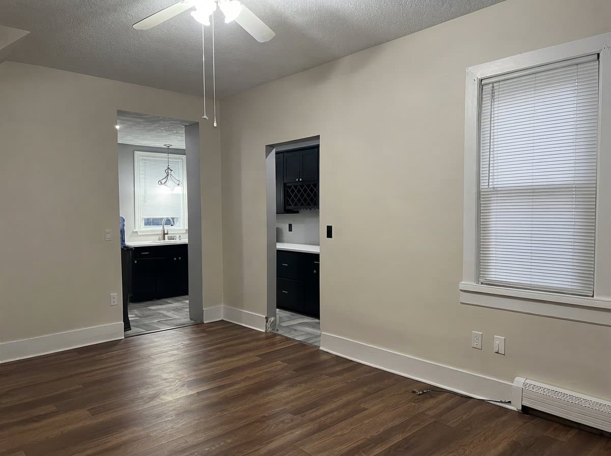 Boston Apartment: 2 Maple St