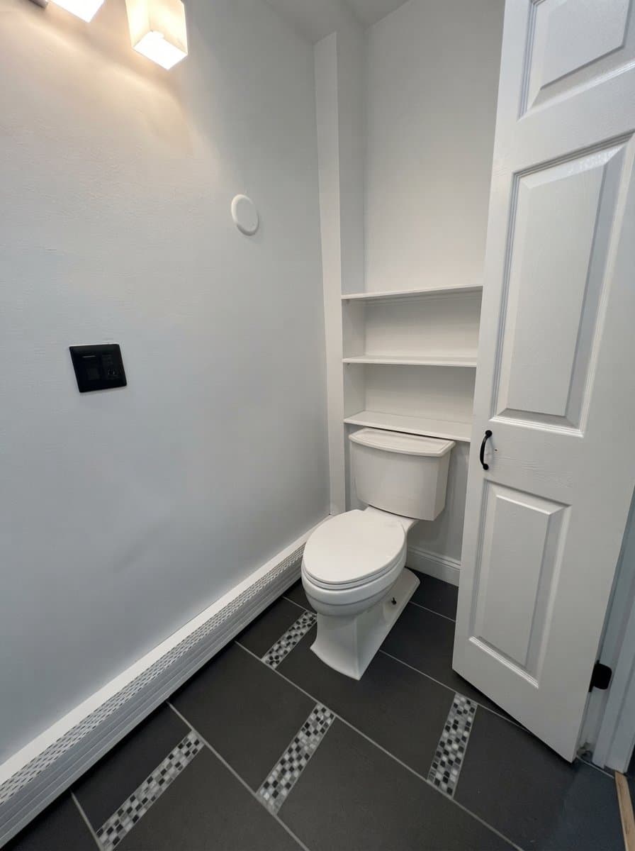 Boston Apartment: 2 Maple St