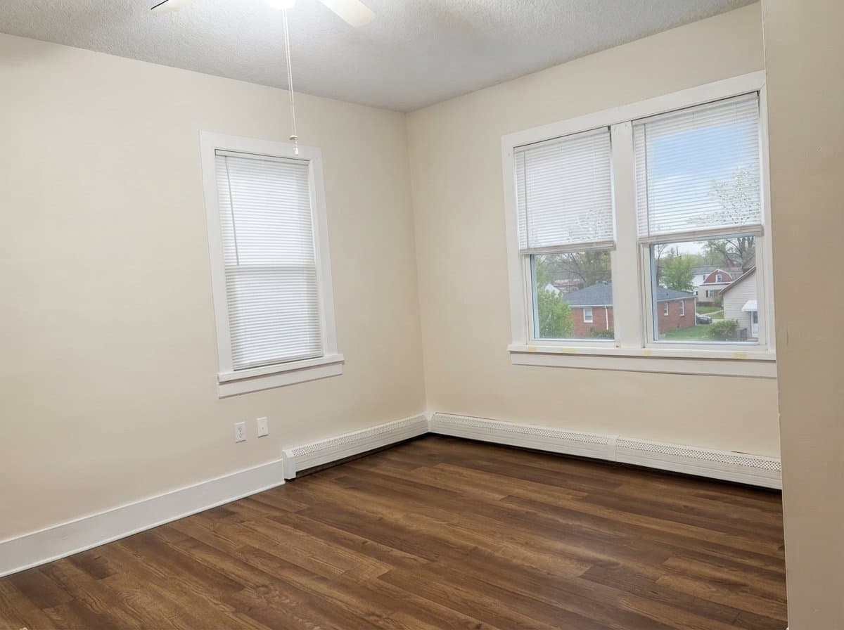 Boston Apartment: 2 Maple St
