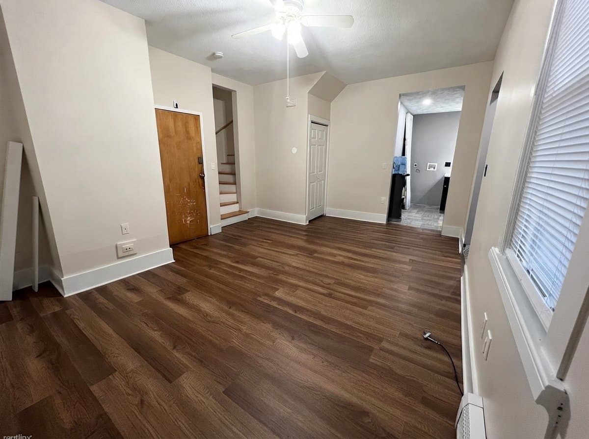 Boston Apartment: 2 Maple St