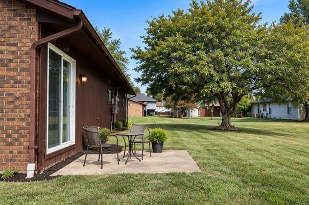 Belleville Multiplex: 712-714 Oxen Drive