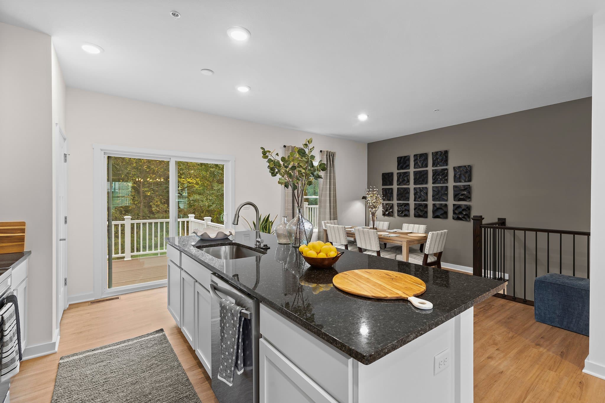 Imperial Townhome: 2008 Canterbury Dr