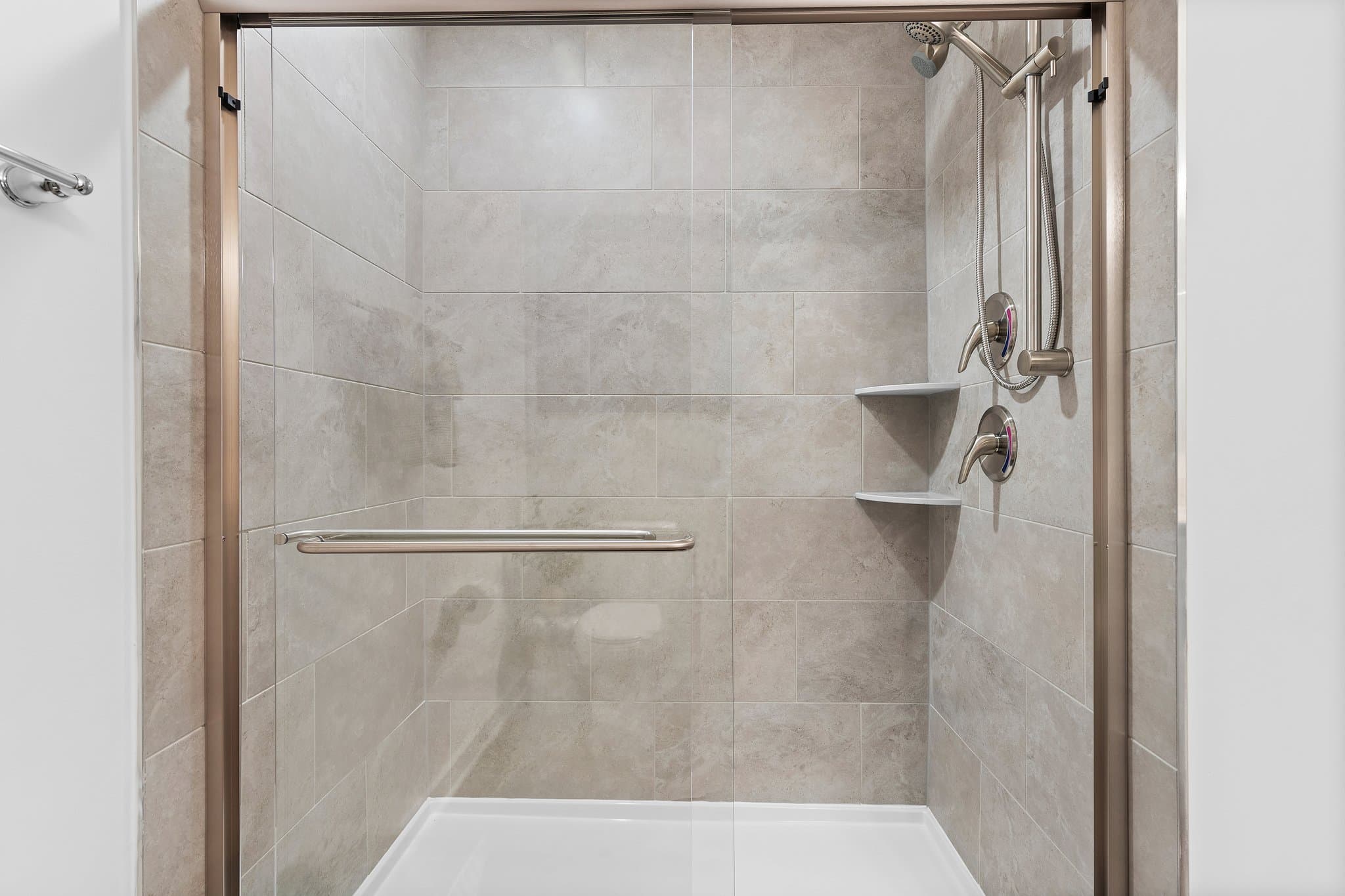 Imperial Townhome: 2008 Canterbury Dr