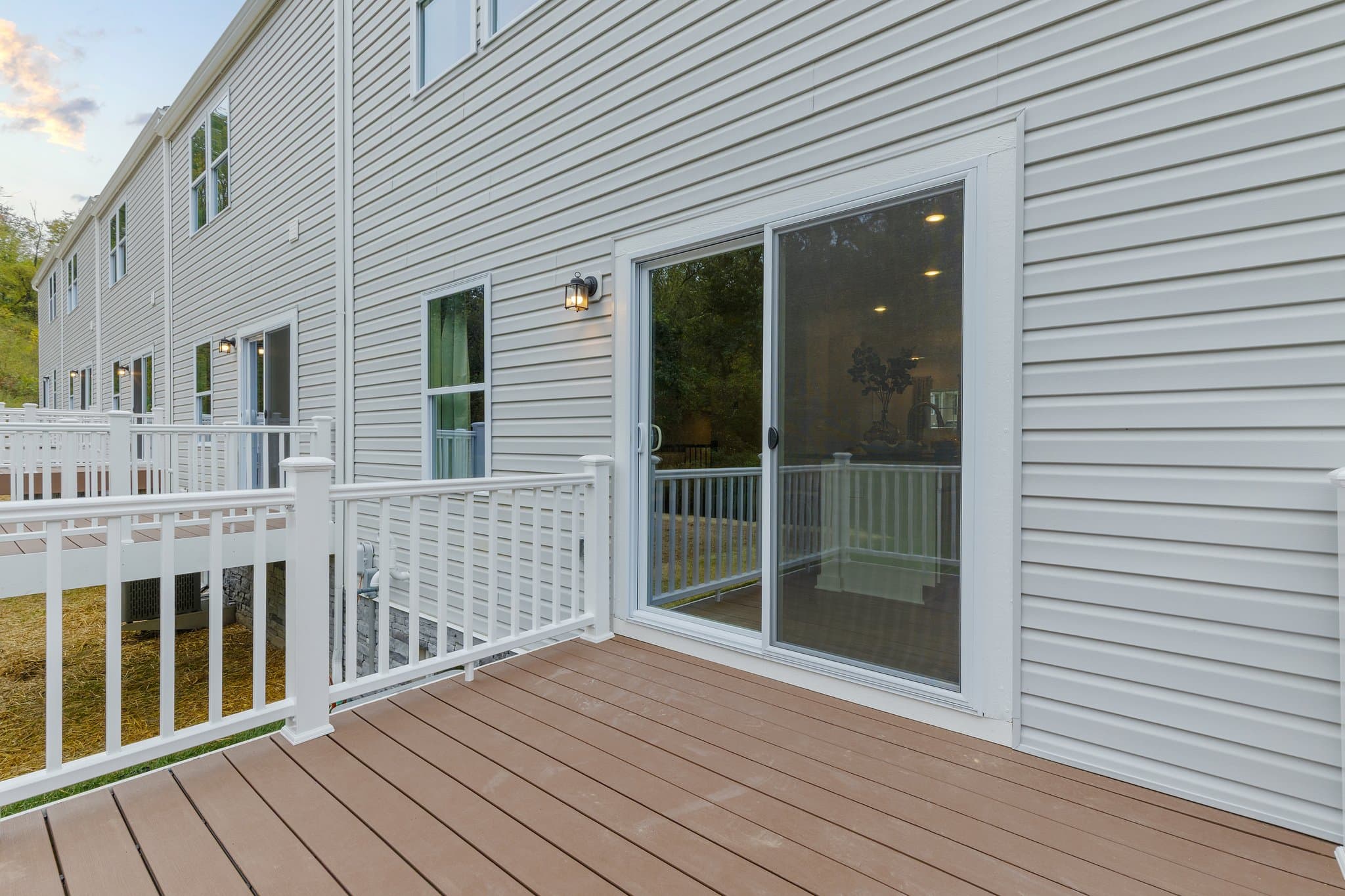 Imperial Townhome: 2008 Canterbury Dr