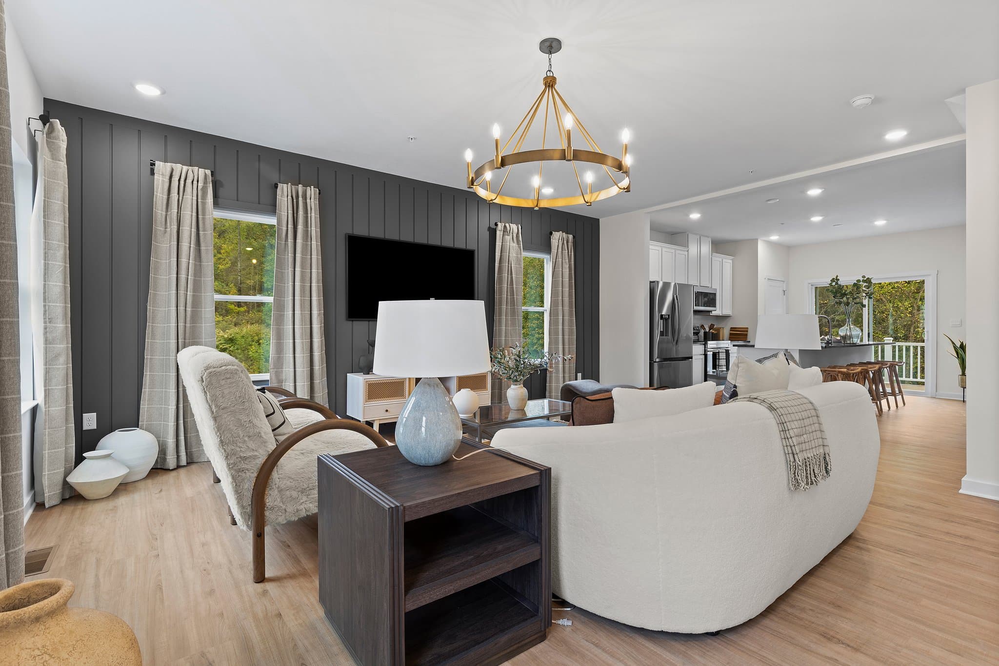 Imperial Townhome: 2008 Canterbury Dr