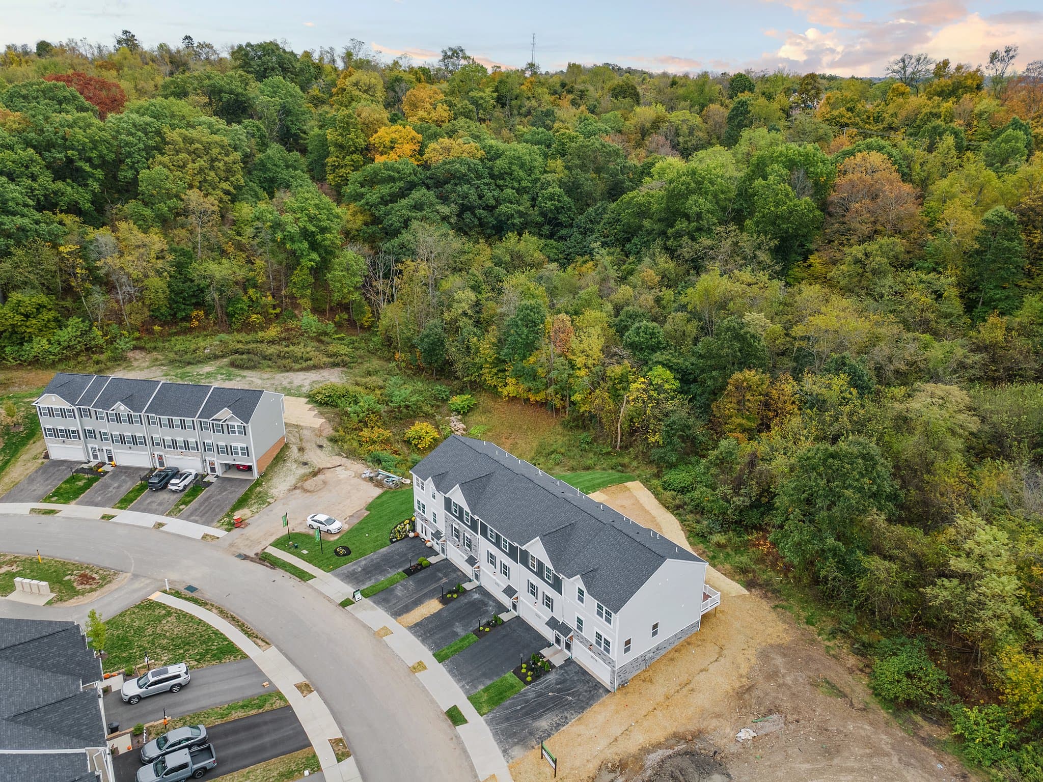 Imperial Townhome: 2008 Canterbury Dr