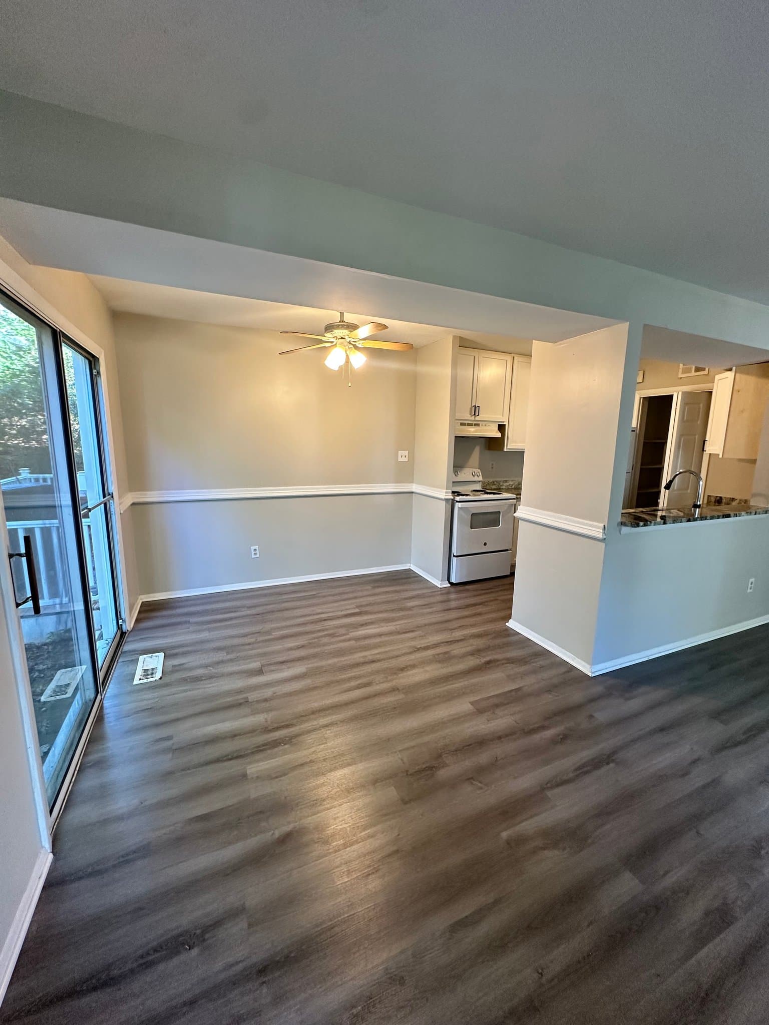 Reisterstown Condo: 76 Ridgelawn Rd