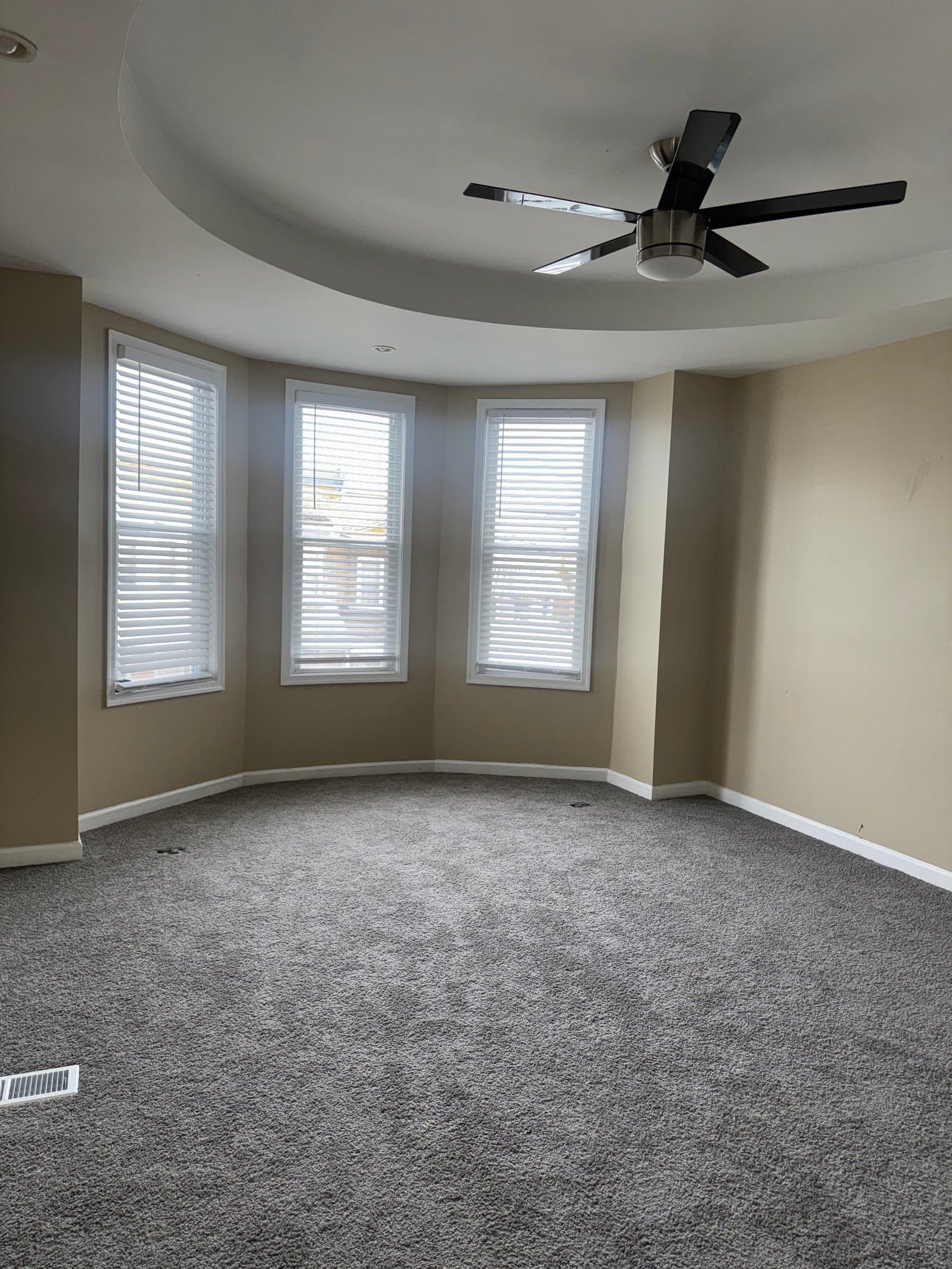 Baltimore Townhome: 1732 Moreland Ave