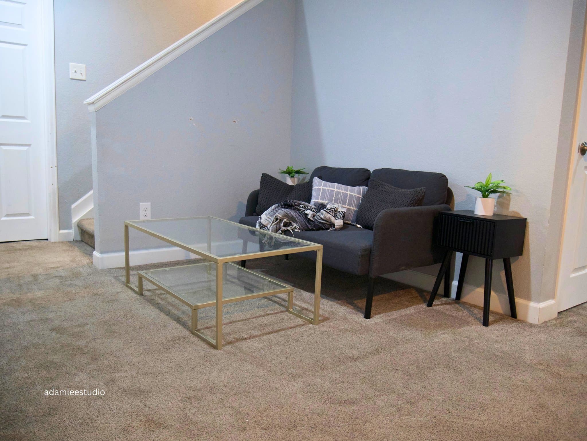 Thornton Single Room: 10144 Madison Street