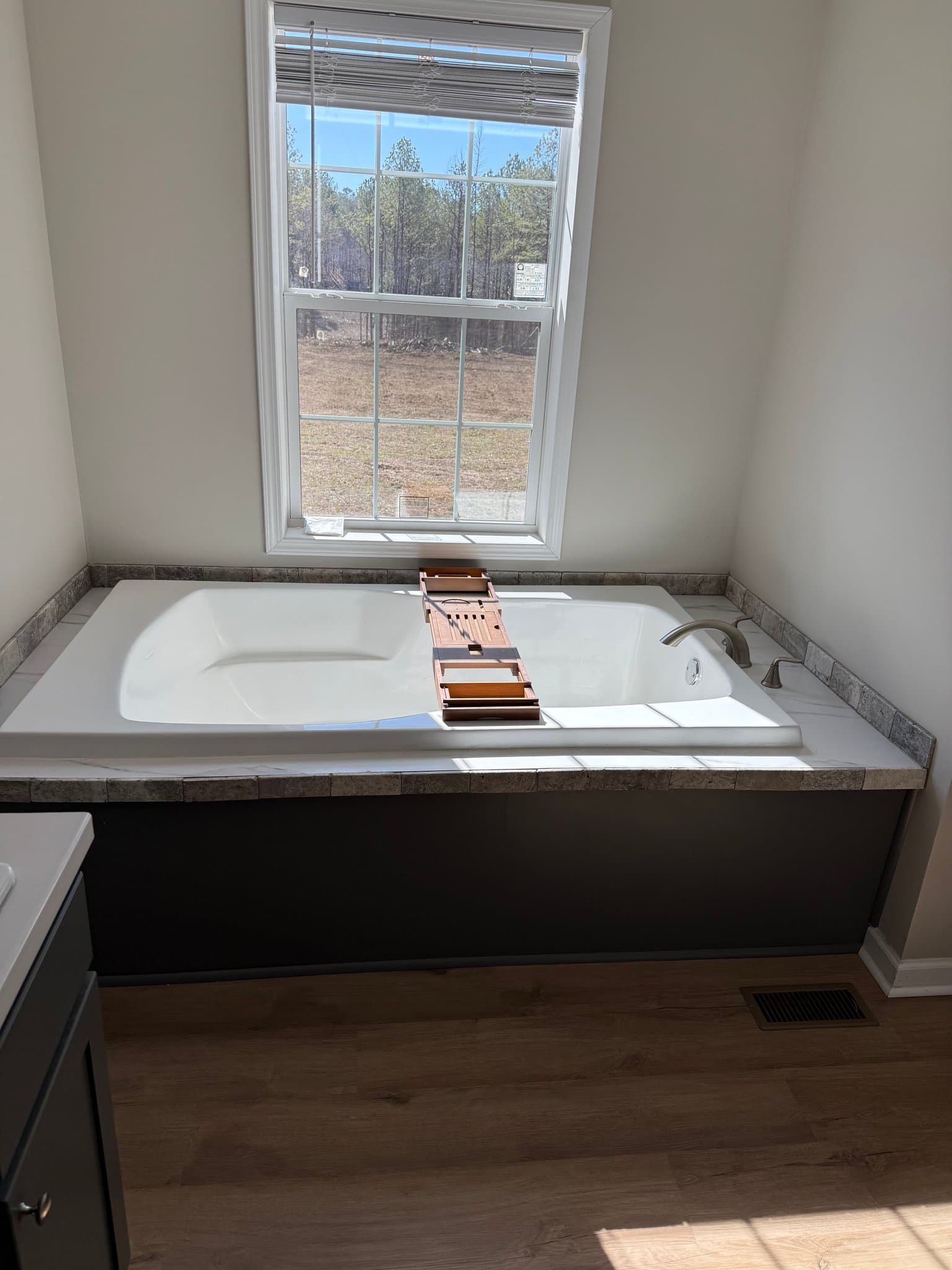 Jasper House: 2408 13th Ave SE