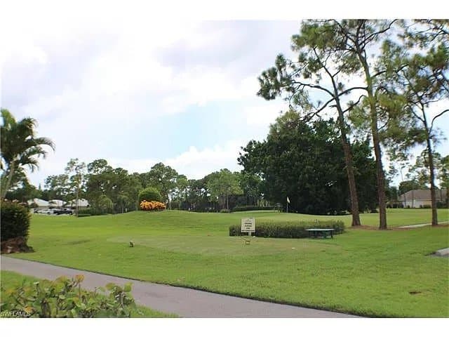 Estero Condo: 3160 seasons way