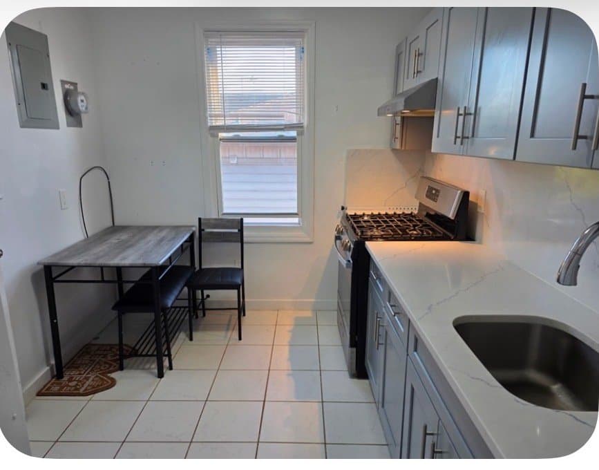 Flushing Townhome: 4519 158th St