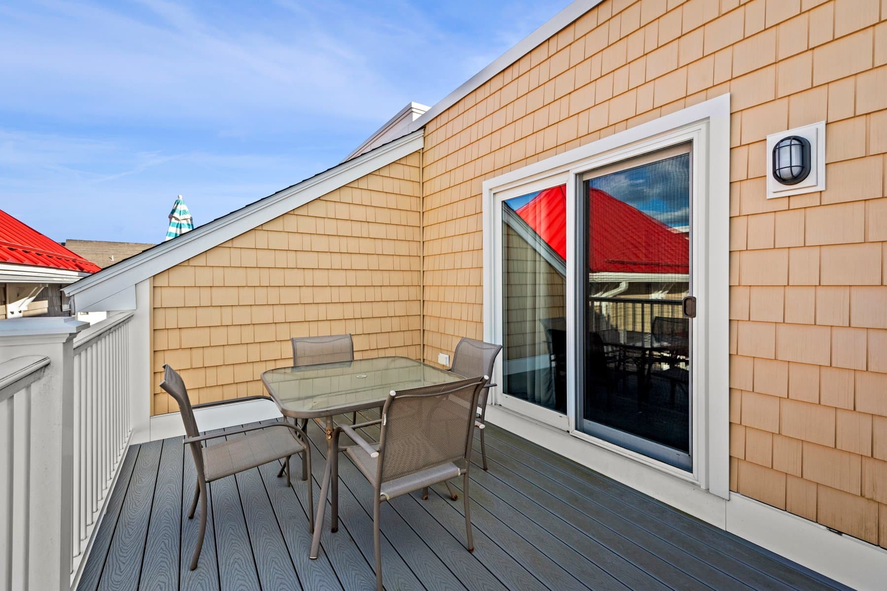 Hampton Townhome: 128 Ashworth Ave