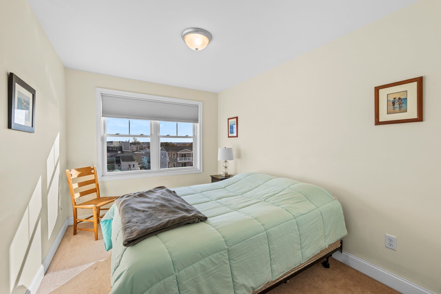 Hampton Townhome: 128 Ashworth Ave