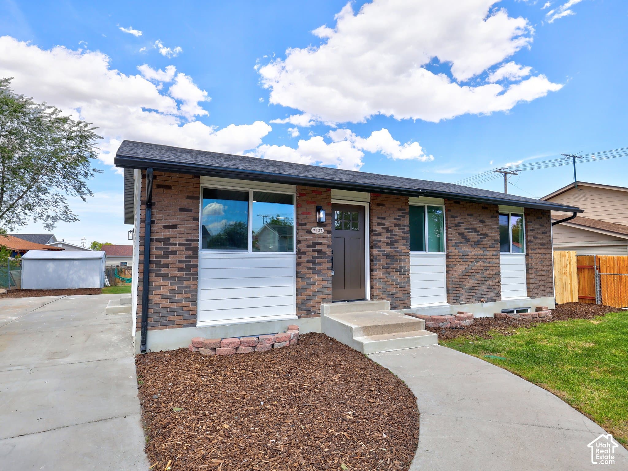 Magna House: 7222 W Gardenia Ave