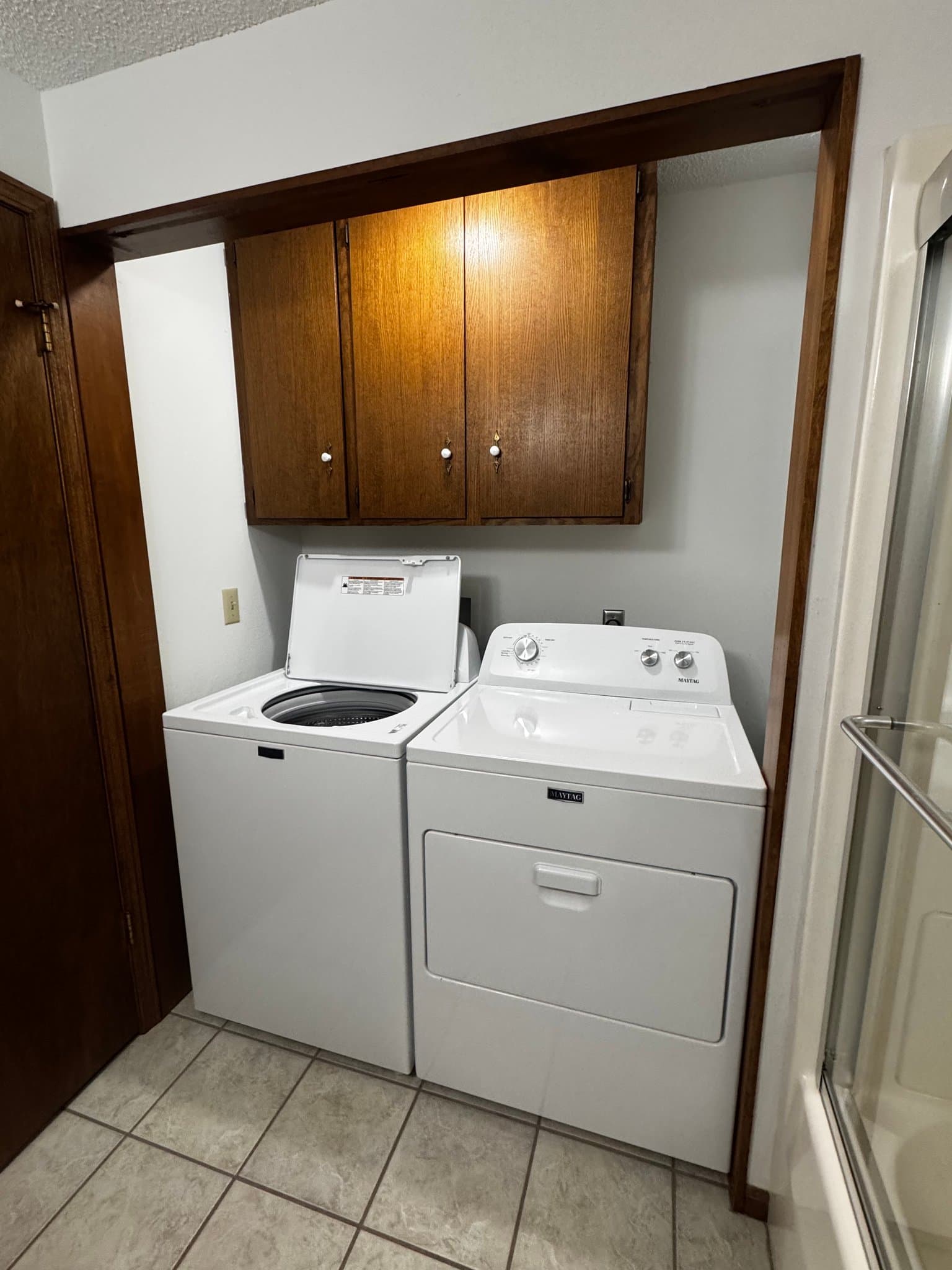 Jackson Apartment: 315 E Main St