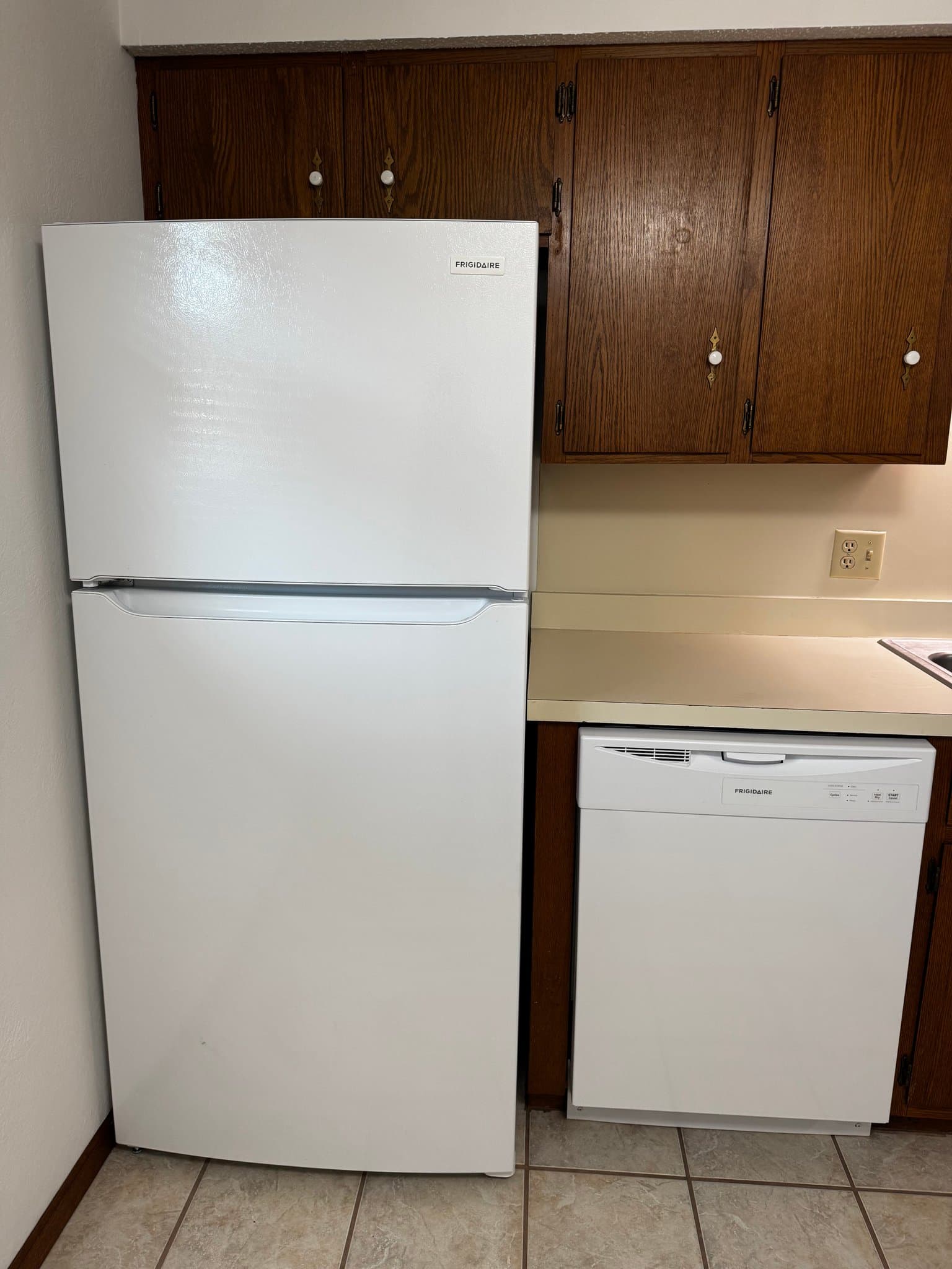 Jackson Apartment: 315 E Main St
