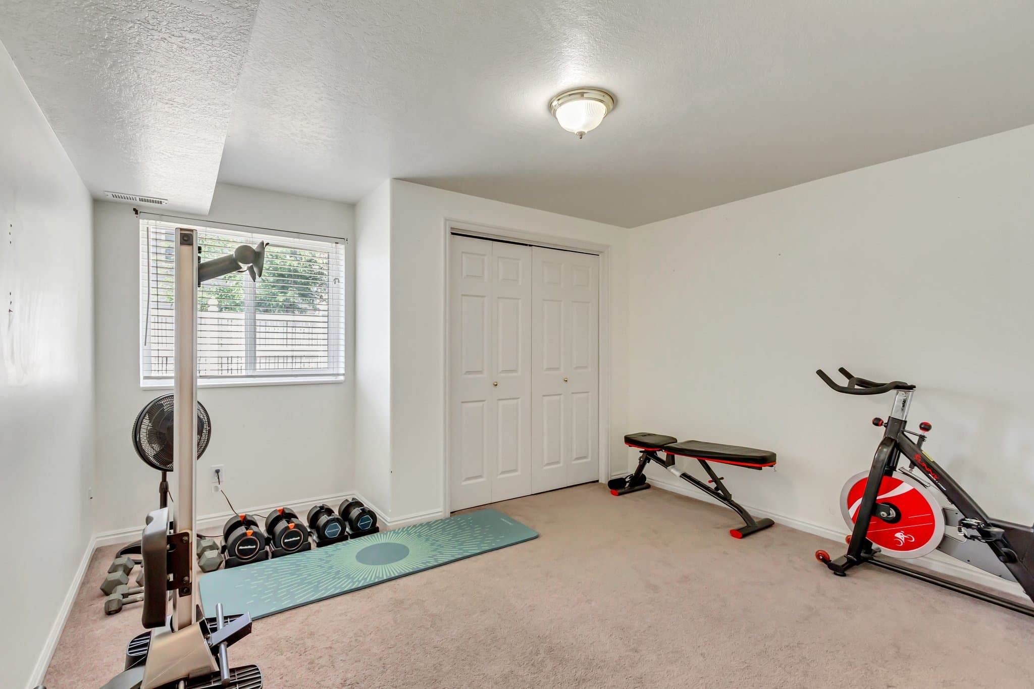 Logan House: 254 Rosewood Cir