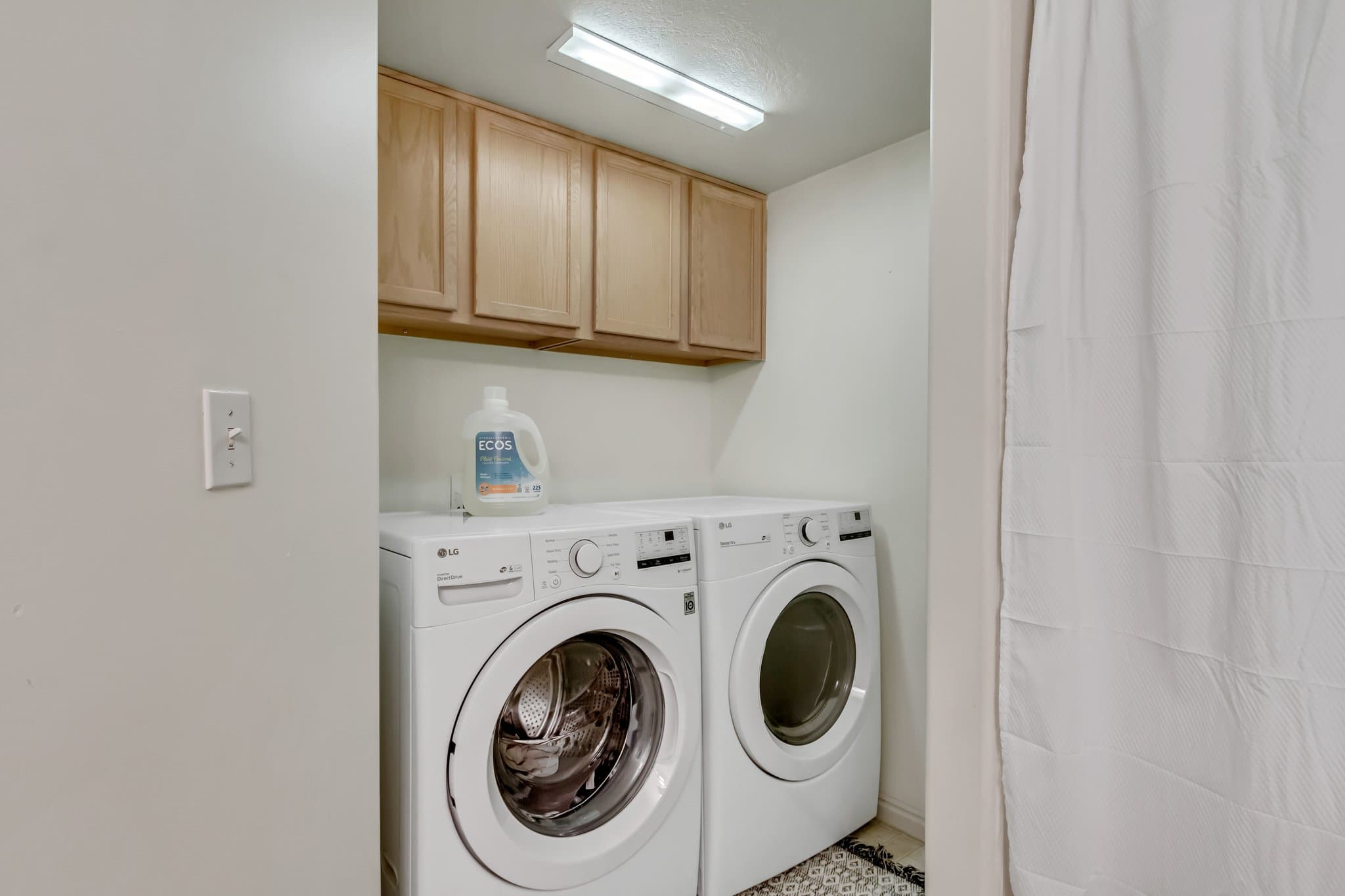 Logan House: 254 Rosewood Cir