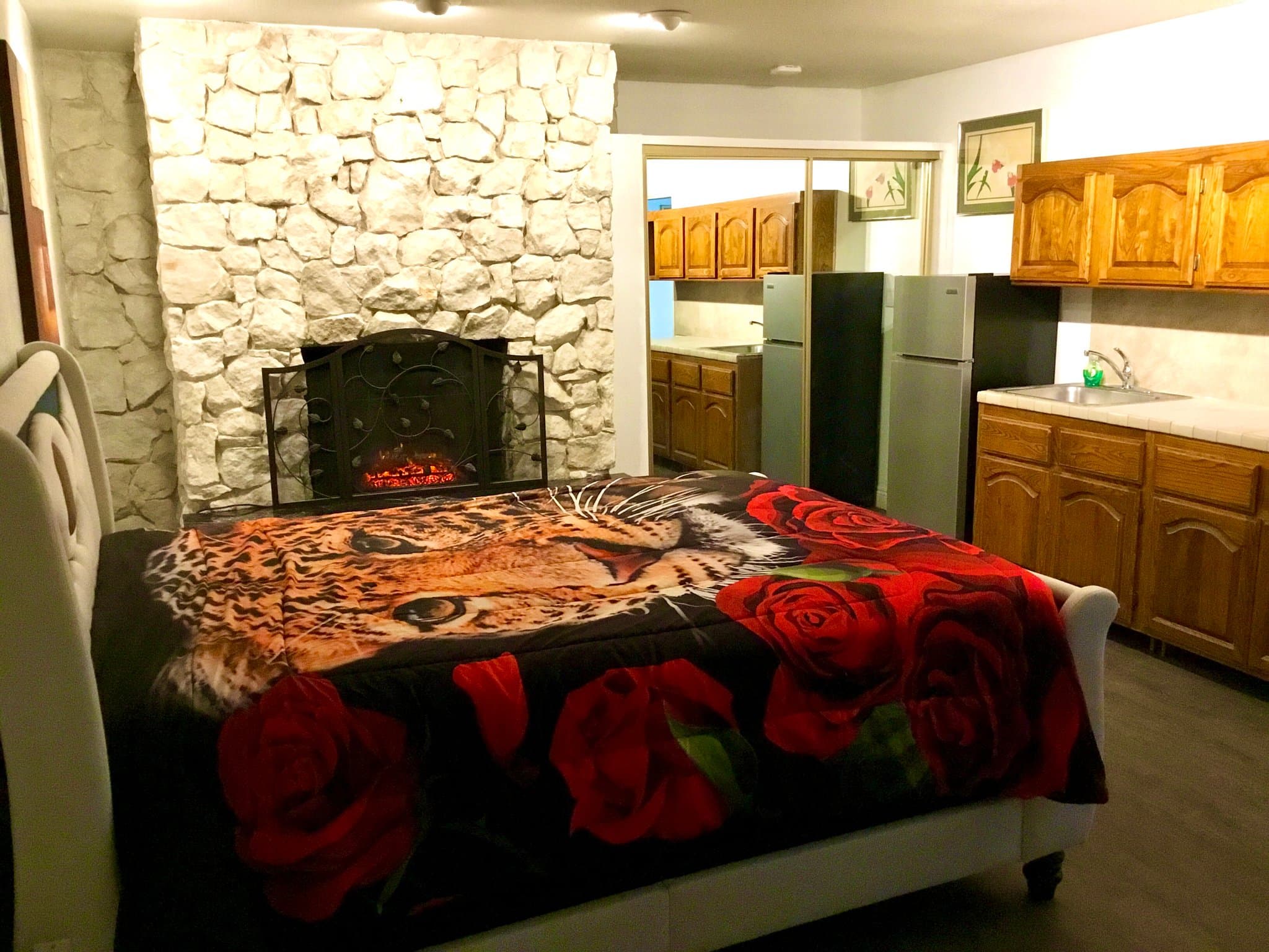 Las Vegas Apartment: 1870 E Viking Rd