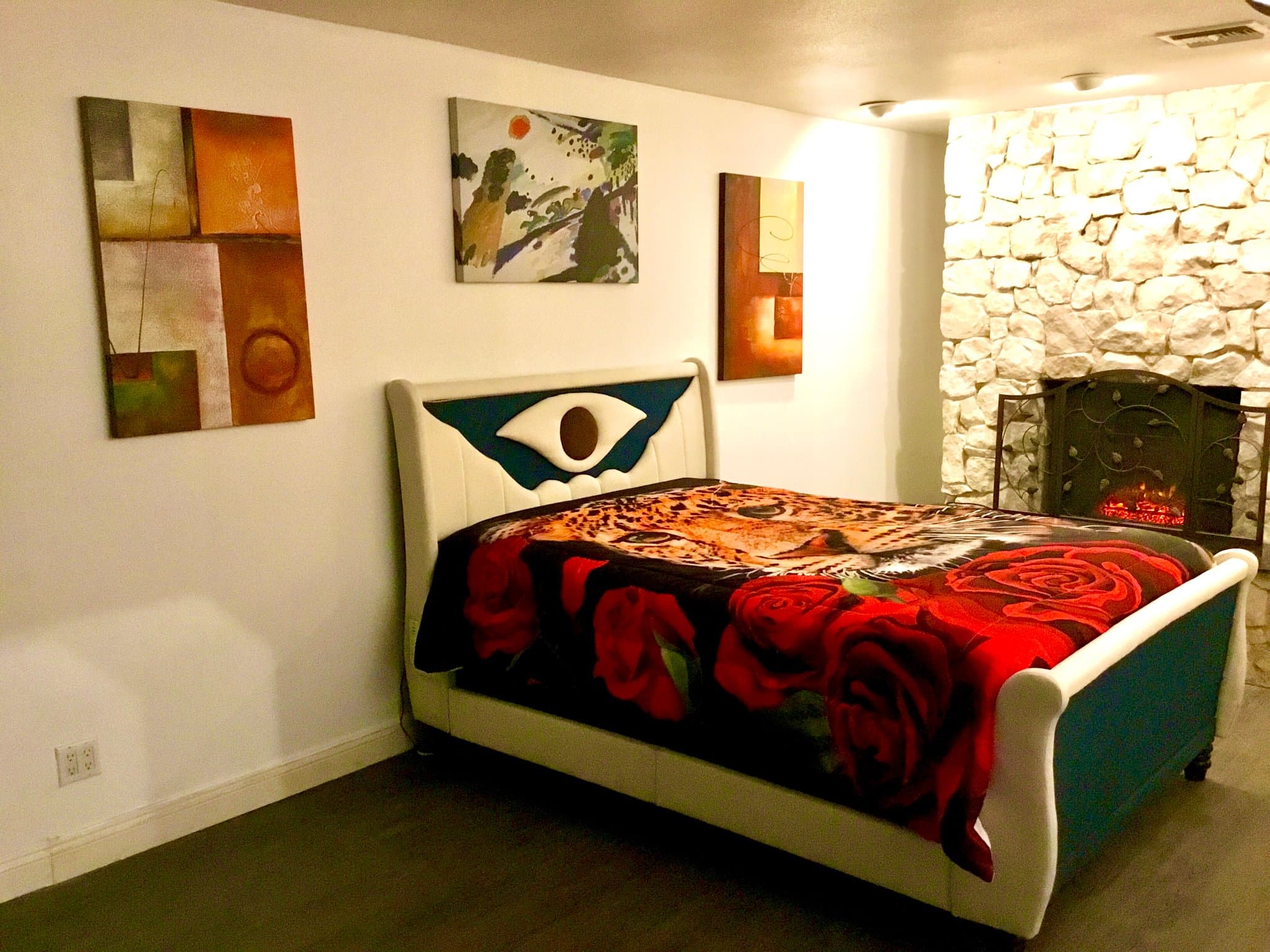 Las Vegas Apartment: 1870 E Viking Rd