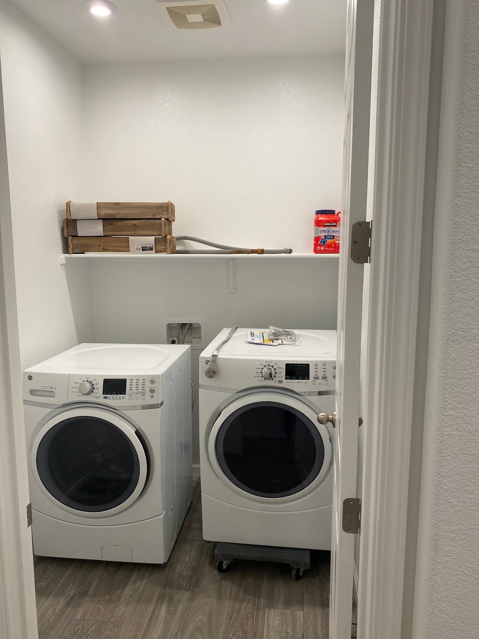 Olivehurst Single Room: 2171 Jewel Lake Way