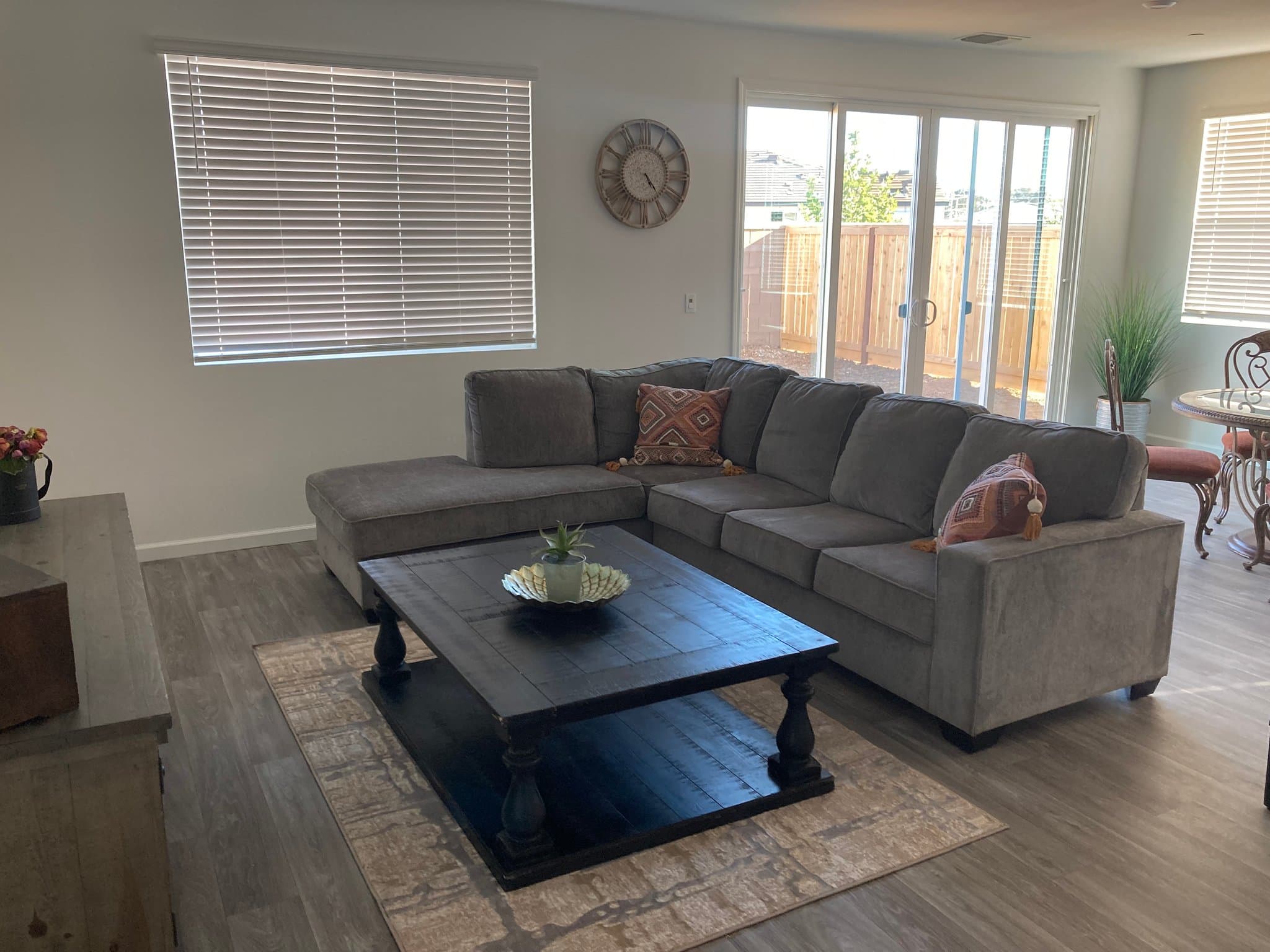 Olivehurst Single Room: 2171 Jewel Lake Way