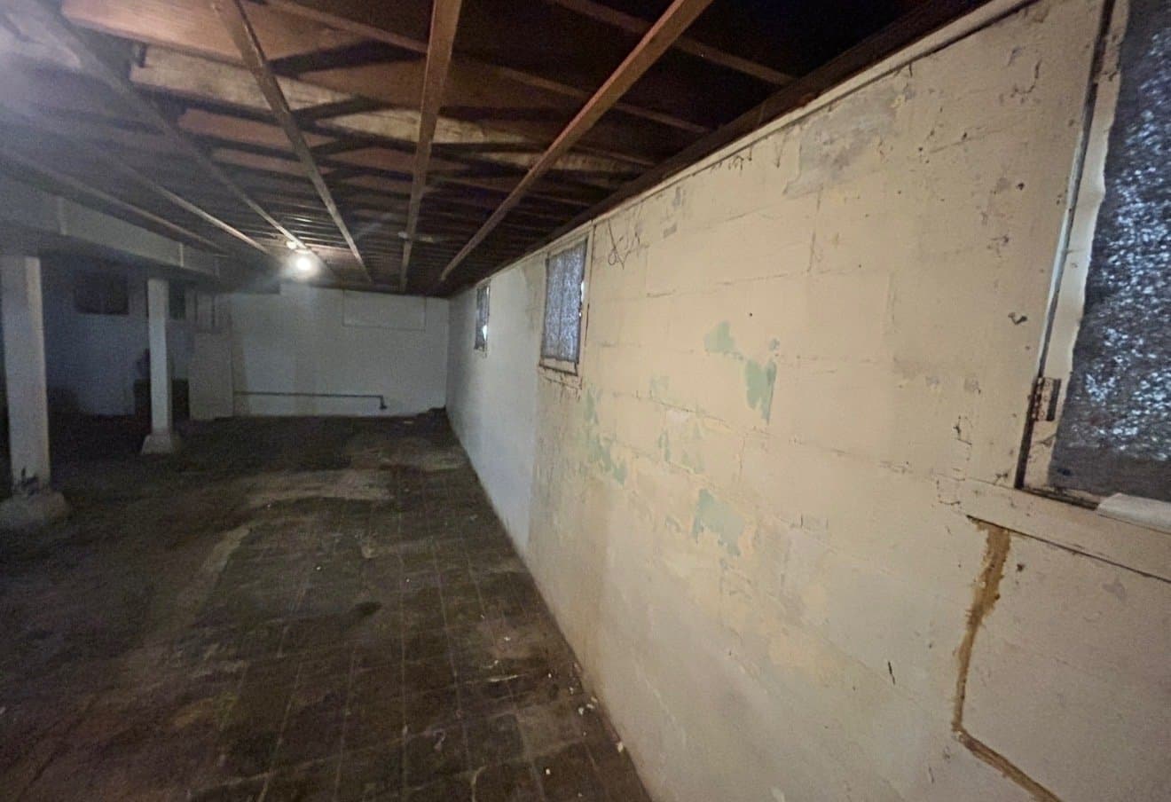 Decatur House: 1174 W King St