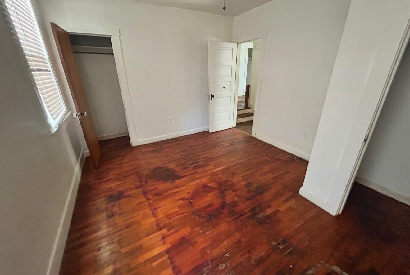 Decatur House: 1174 W King St