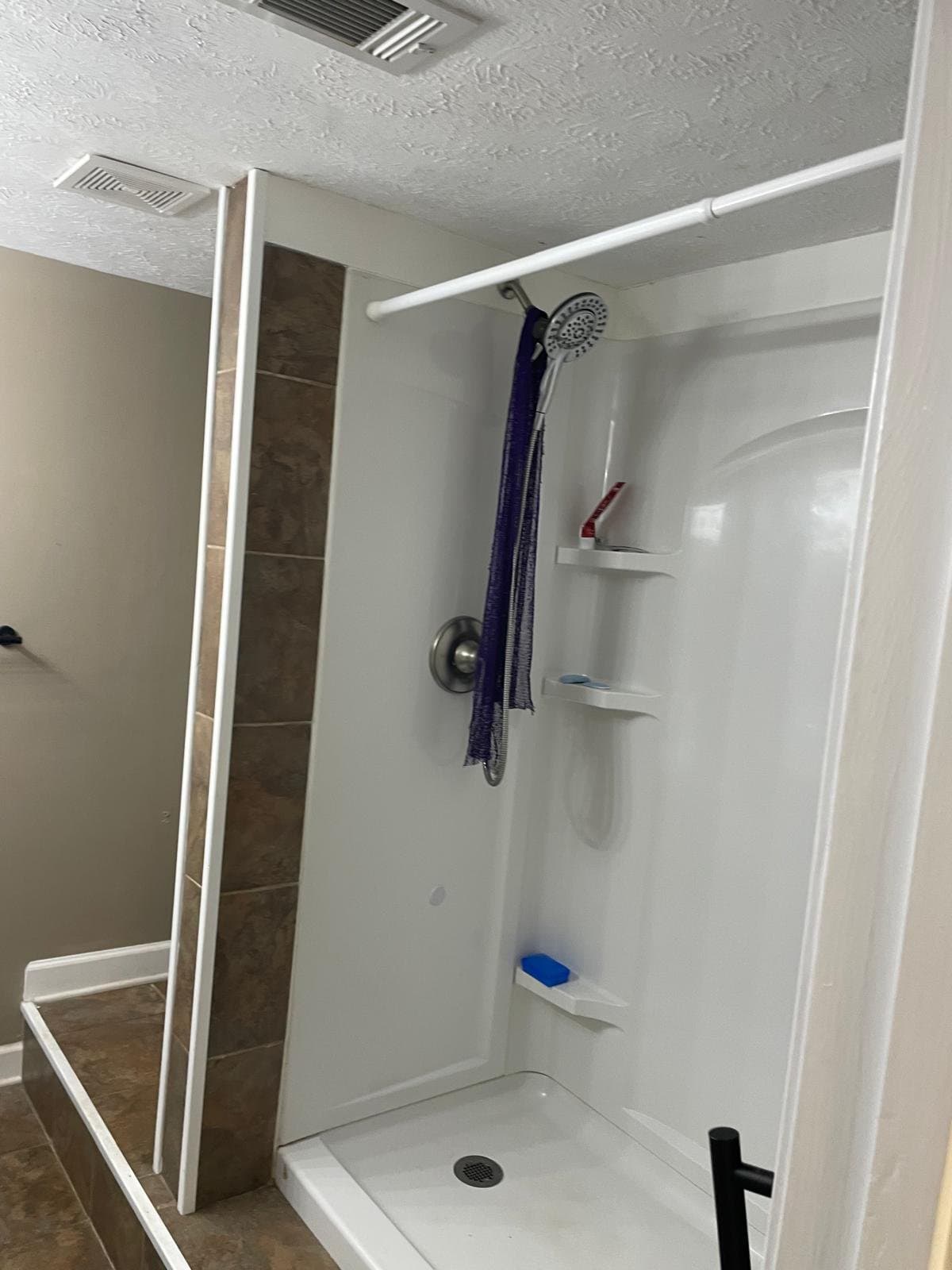 Lawrenceville Single Room: 1801 Azalea Dr