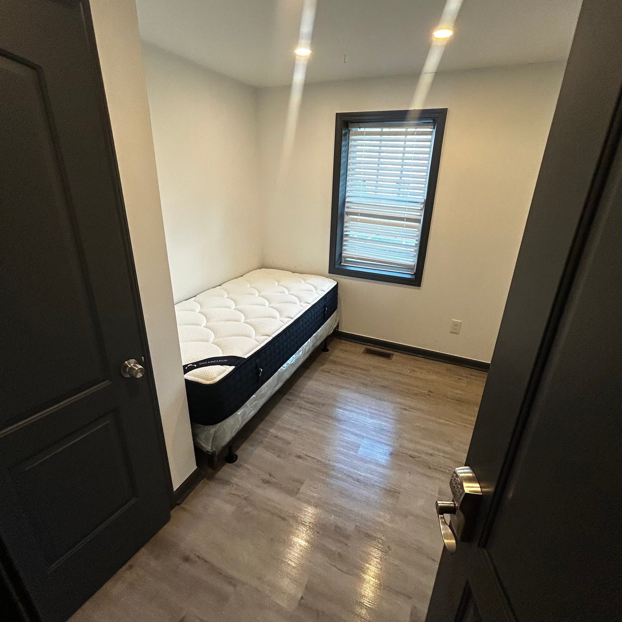 atlanta Single Room: 124 Wadley St