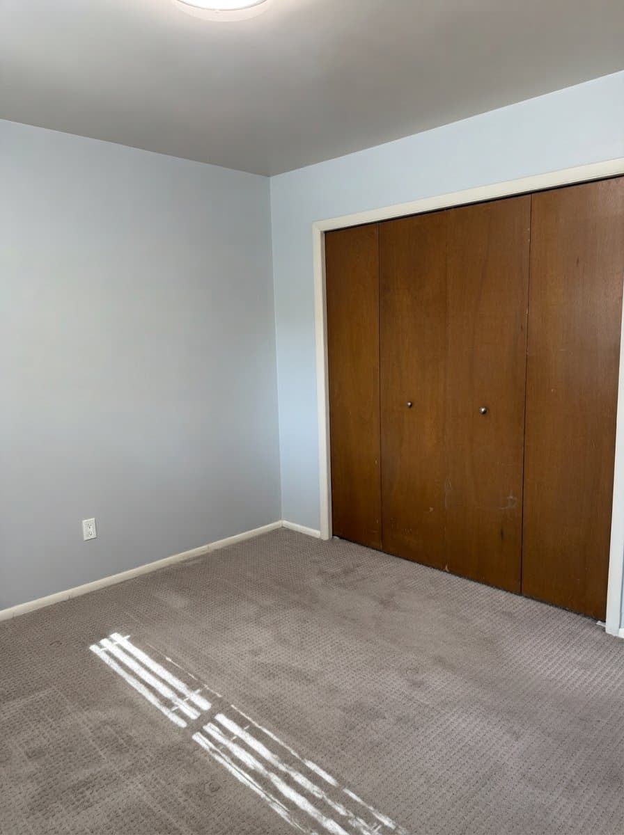 Holladay Single Room: 1944 Nunley Circle