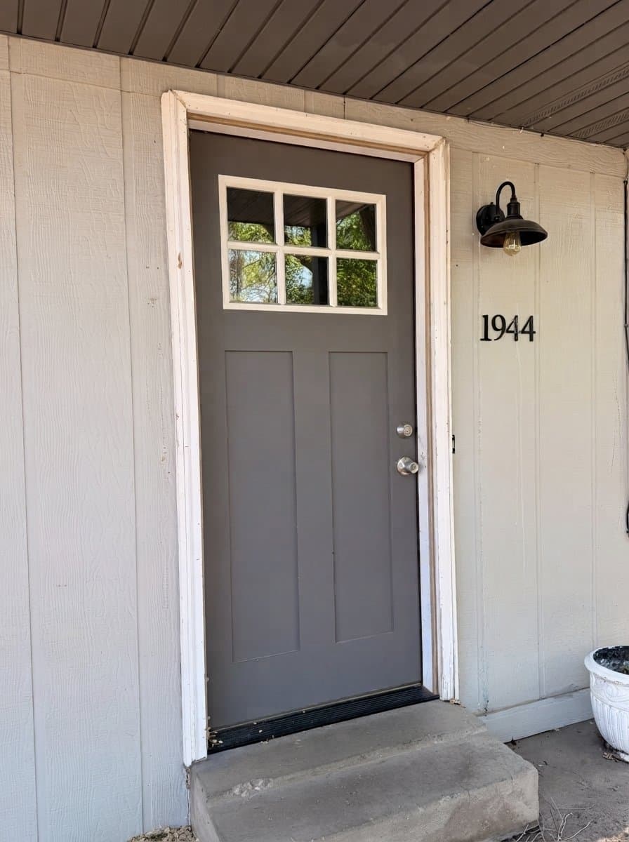 Holladay Single Room: 1944 Nunley Circle