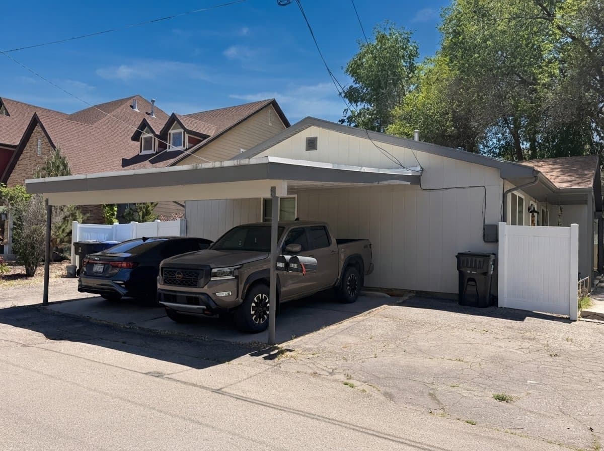 Holladay Single Room: 1944 Nunley Circle