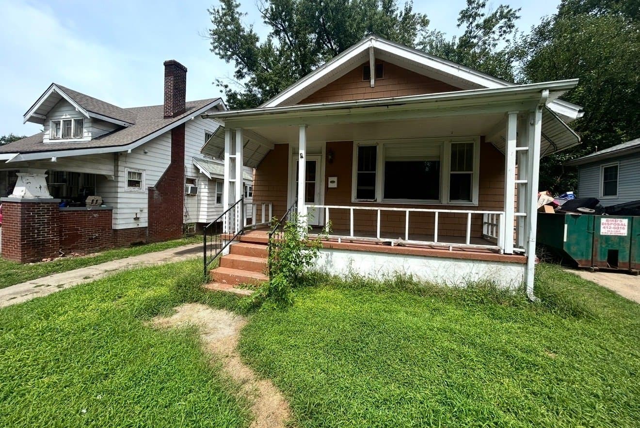 Decatur House: 1174 W King St