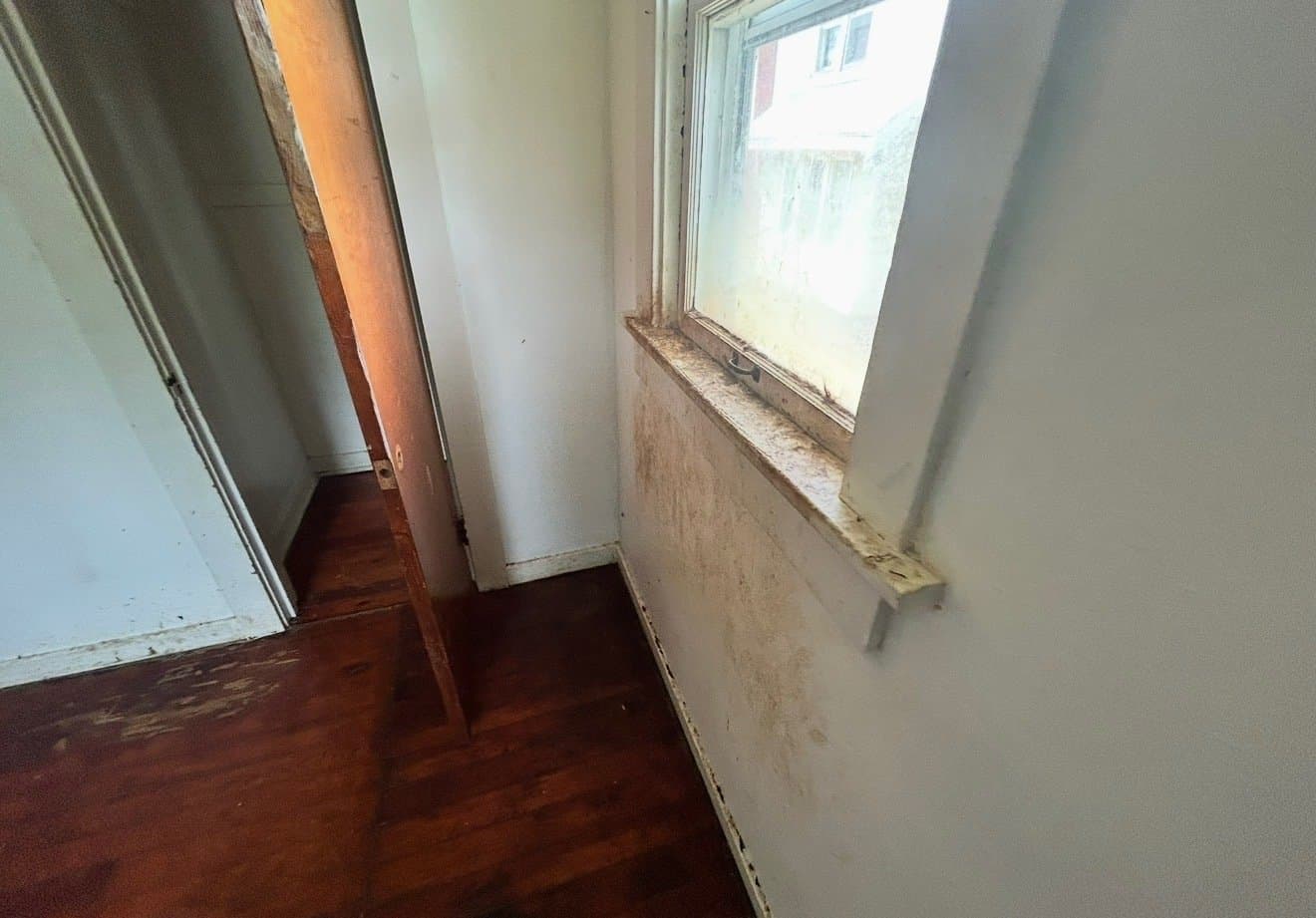 Decatur House: 1174 W King St